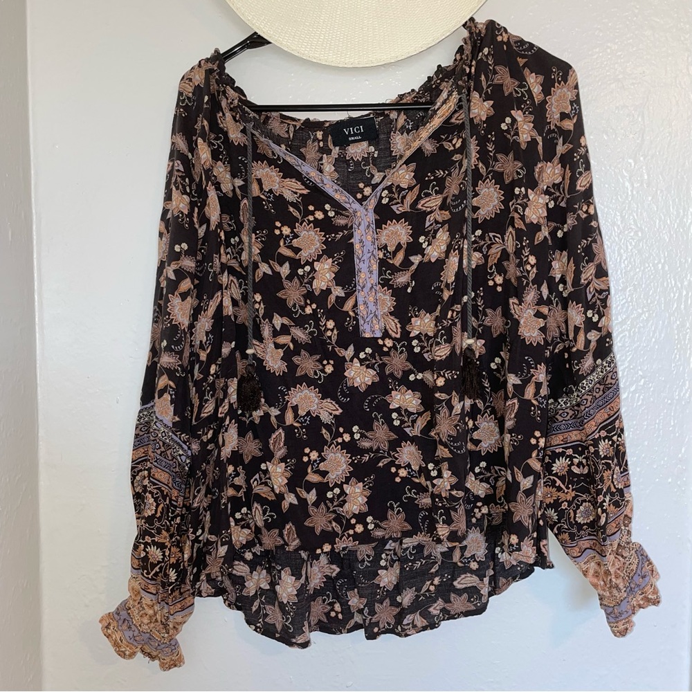 Vici long sleeve paisley blouse